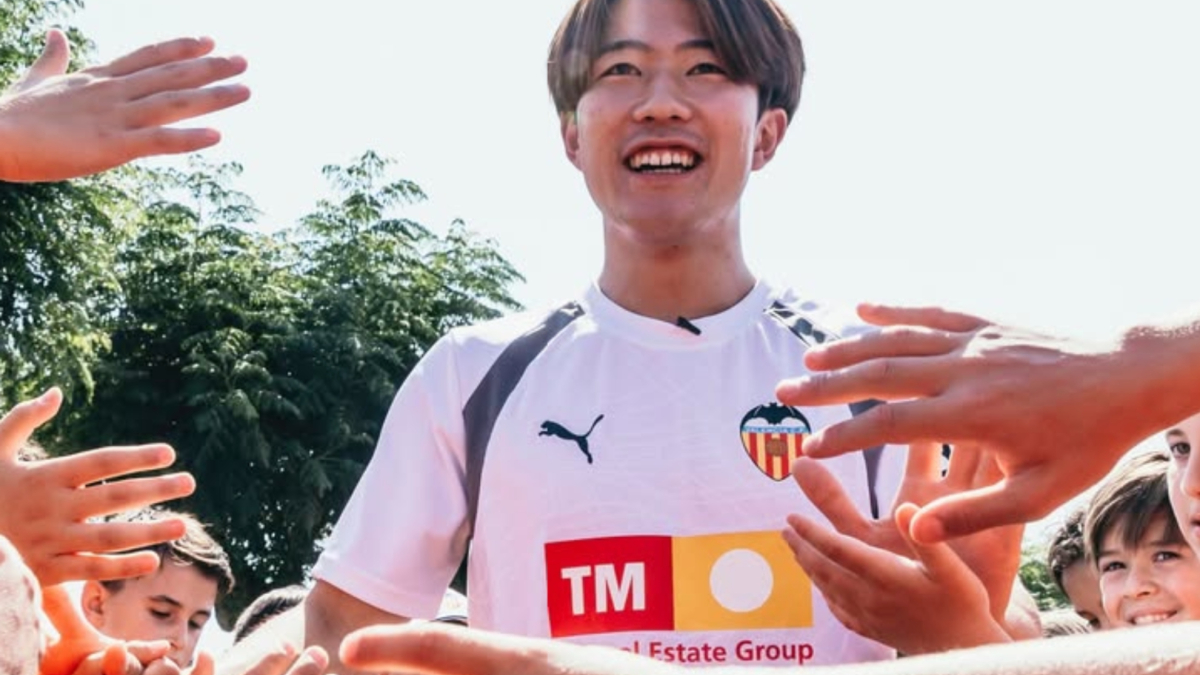 La llamada de Sato a Corberán supuso el impulso definitivo para recalar en el Valencia