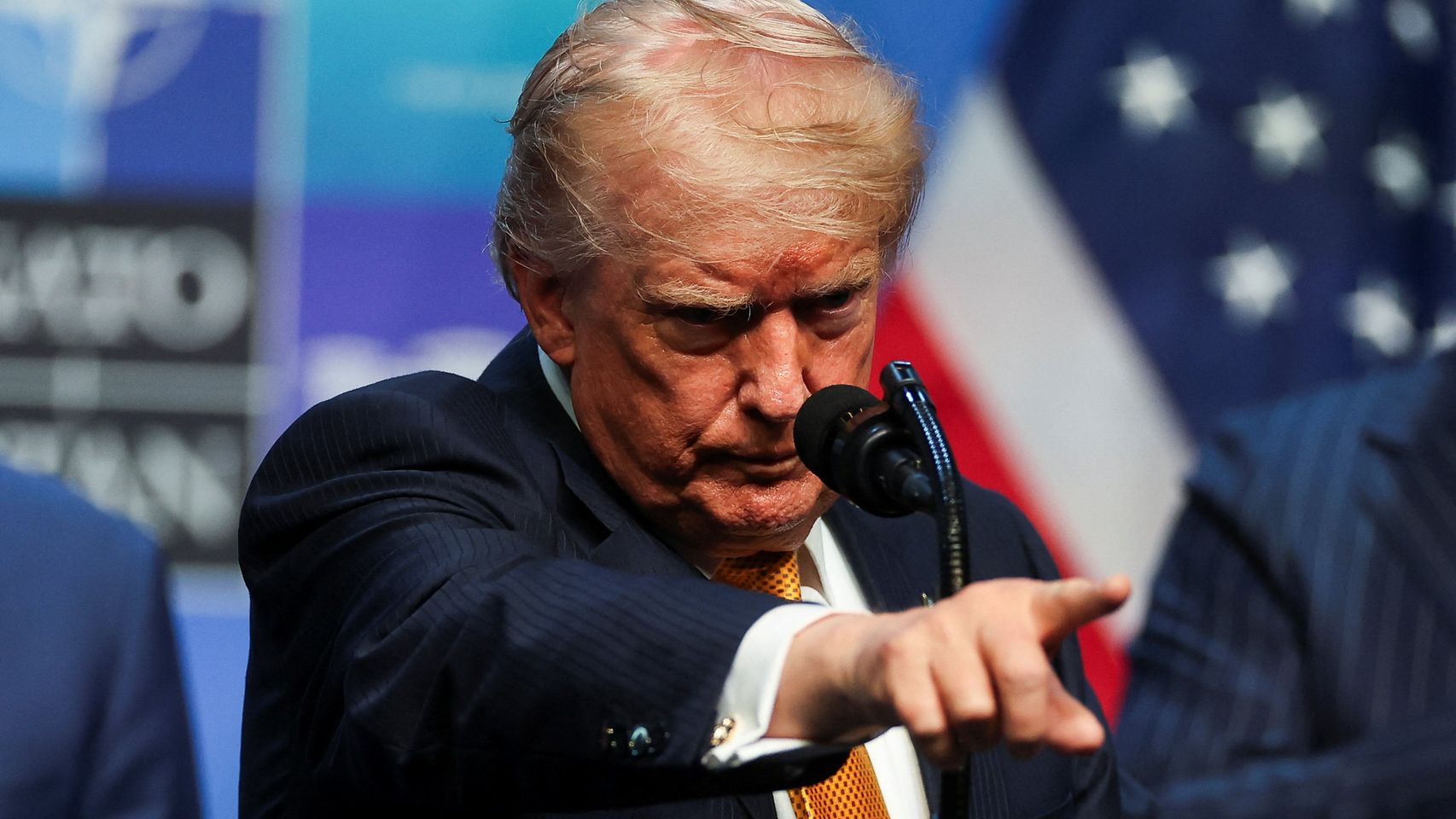 Trump promete restablecer el bloqueo iraní en Ormuz e imponer un peaje del 20% a todos los barcos que lo crucen