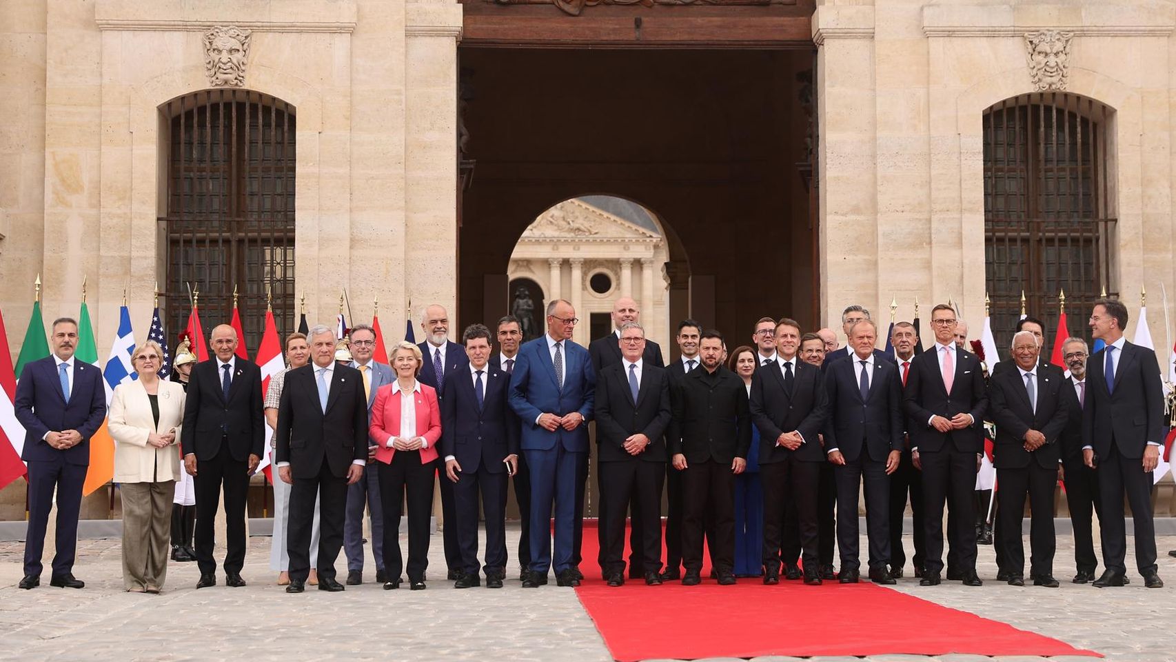 Diez países europeos, entre ellos España, lanzan una coalición para reforzar el escudo antimisiles de Europa