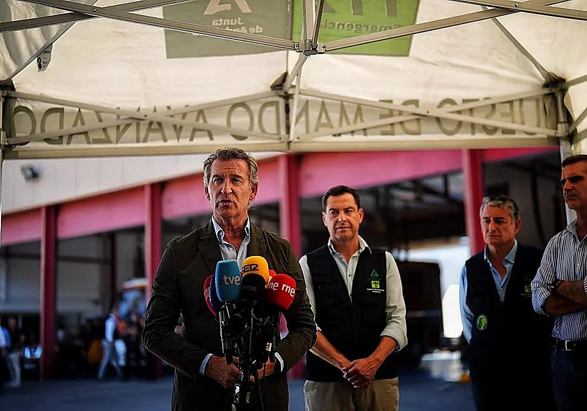 Feijóo espera que siga la coordinación tras el incendio y promete un plan de prevención si gobierna