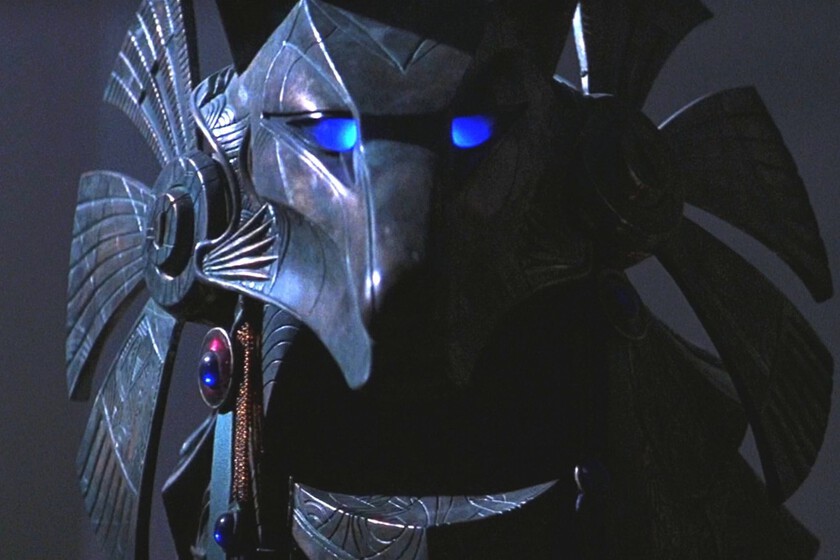 Es una de las mejores películas de ciencia ficción de los 90, una gran compañía para el calor y está en Prime Video
