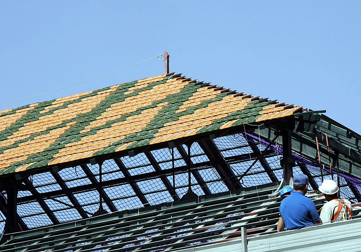 La rehabilitación de Atarazanas falló al impermeabilizar el techo: Málaga activa obras urgentes