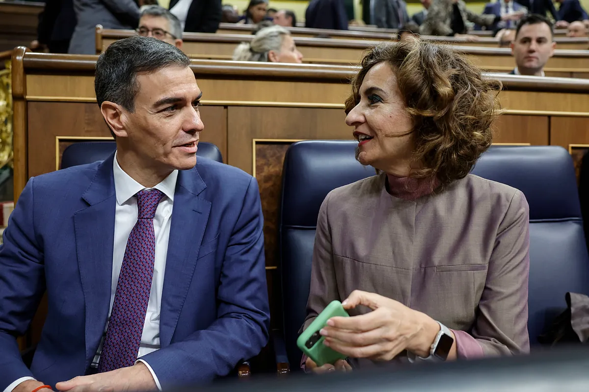 Hacienda aprueba parches por 100.000 millones para paliar la falta de Presupuesto