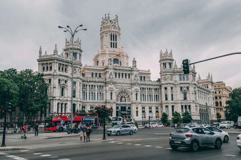 Mario Arnaldo, presidente AEA: "Madrid está actuando como una administración tramposa que solo quiere sacar los cuartos a los madrileños"