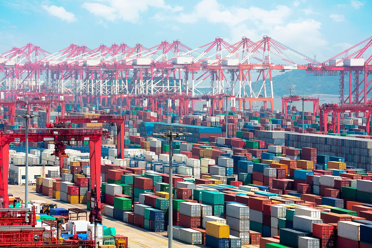 La economía china crece a uno de sus ritmos más bajos en décadas