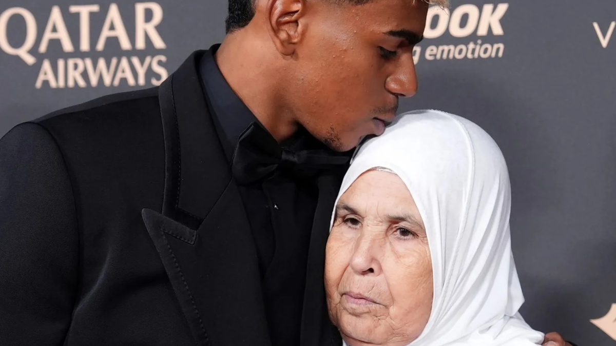 Se viraliza el mensaje de la abuela de Yamal: "Este niño no es de Marruecos, nació aquí y se educó aquí"