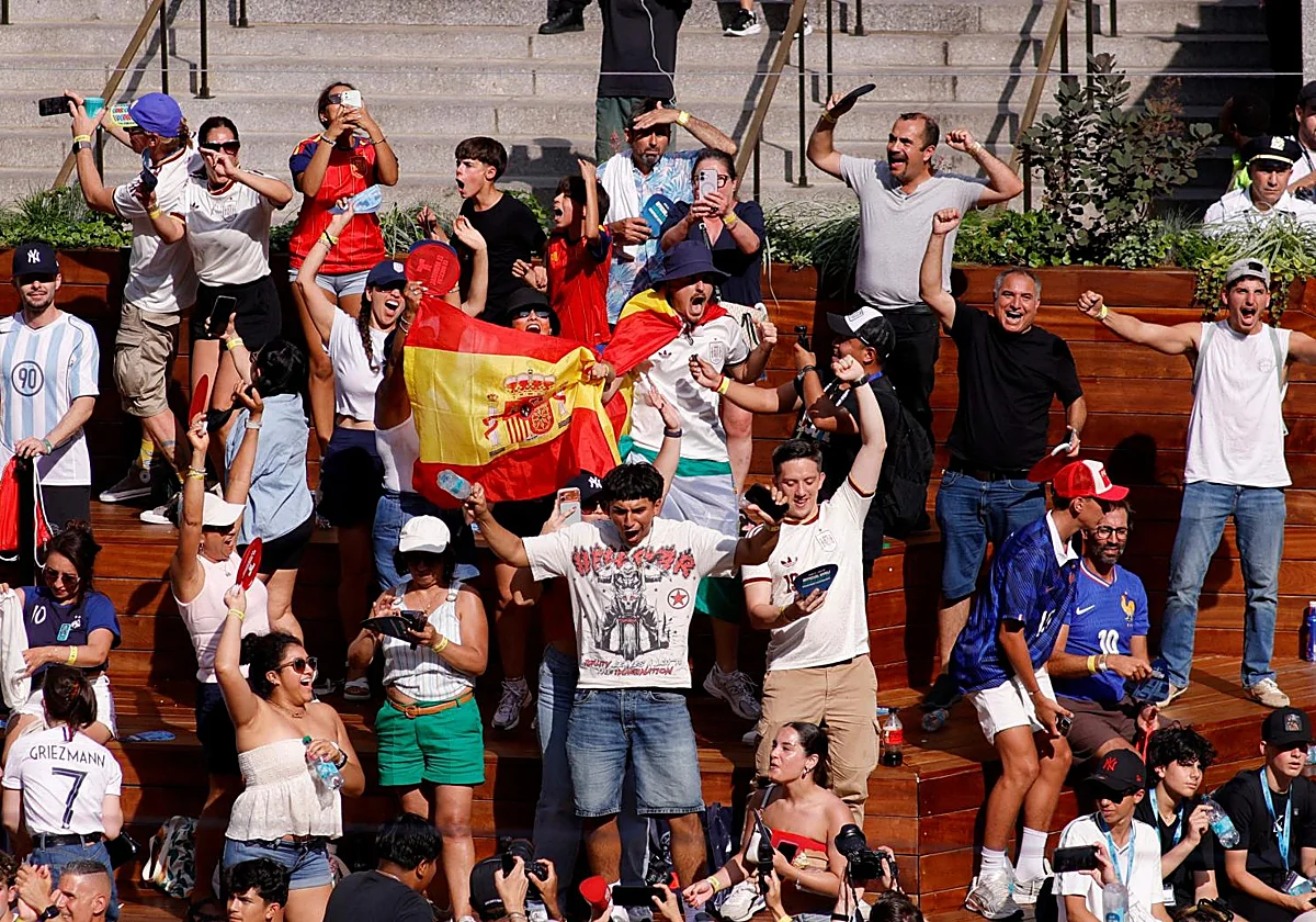 «Voy a vender un riñón para comprar una entrada»: la afición ya espera a España en Nueva York