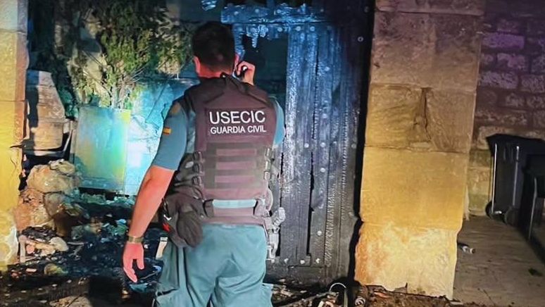 El incendio de Orés calcina 4.500 hectáreas y desaloja cuatro pueblos: ya es el peor en lo que va de verano en Aragón