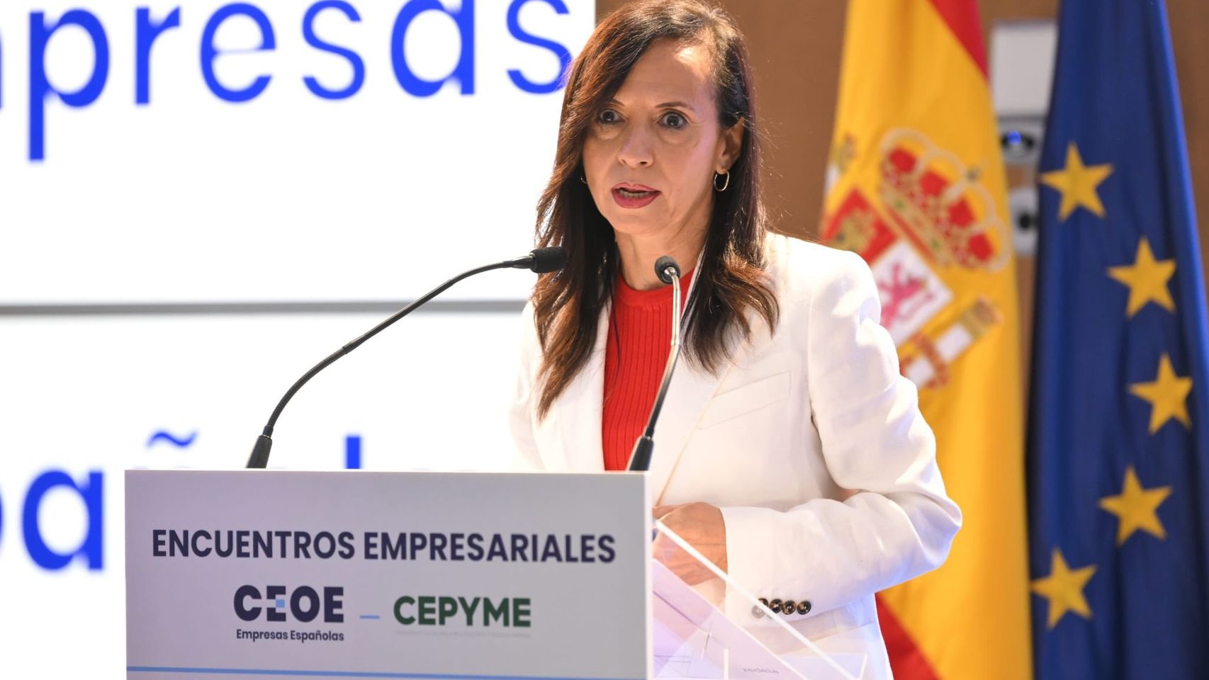 Red Eléctrica obliga a la industria a desconectarse de la red por la ola de calor y la falta de generación eólica