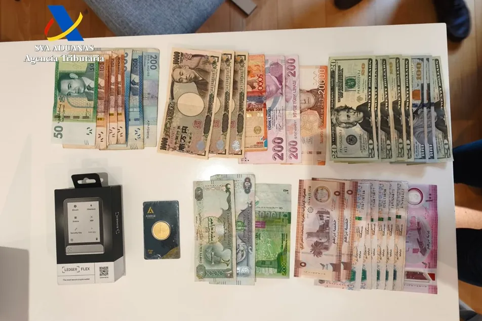 La Agencia Tributaria desmantela una 'macrotrama' de fraude de más de 300 millones en el IVA de hidrocarburos