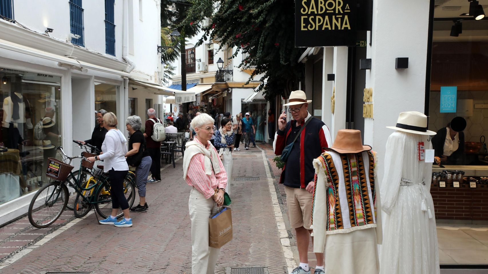 Los extranjeros copan la compra de pisos nuevos en la Costa del Sol y disparan el precio un 23% en un año