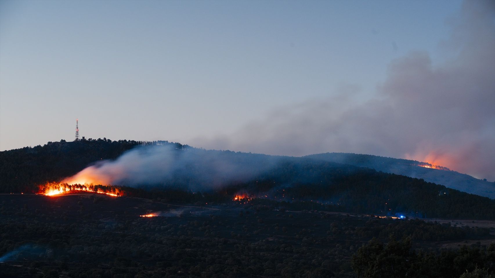 Un detenido por el incendio forestal de Lozoyuela tras avisar los vecinos: "Estaba huyendo" y tenía "material" sospechoso