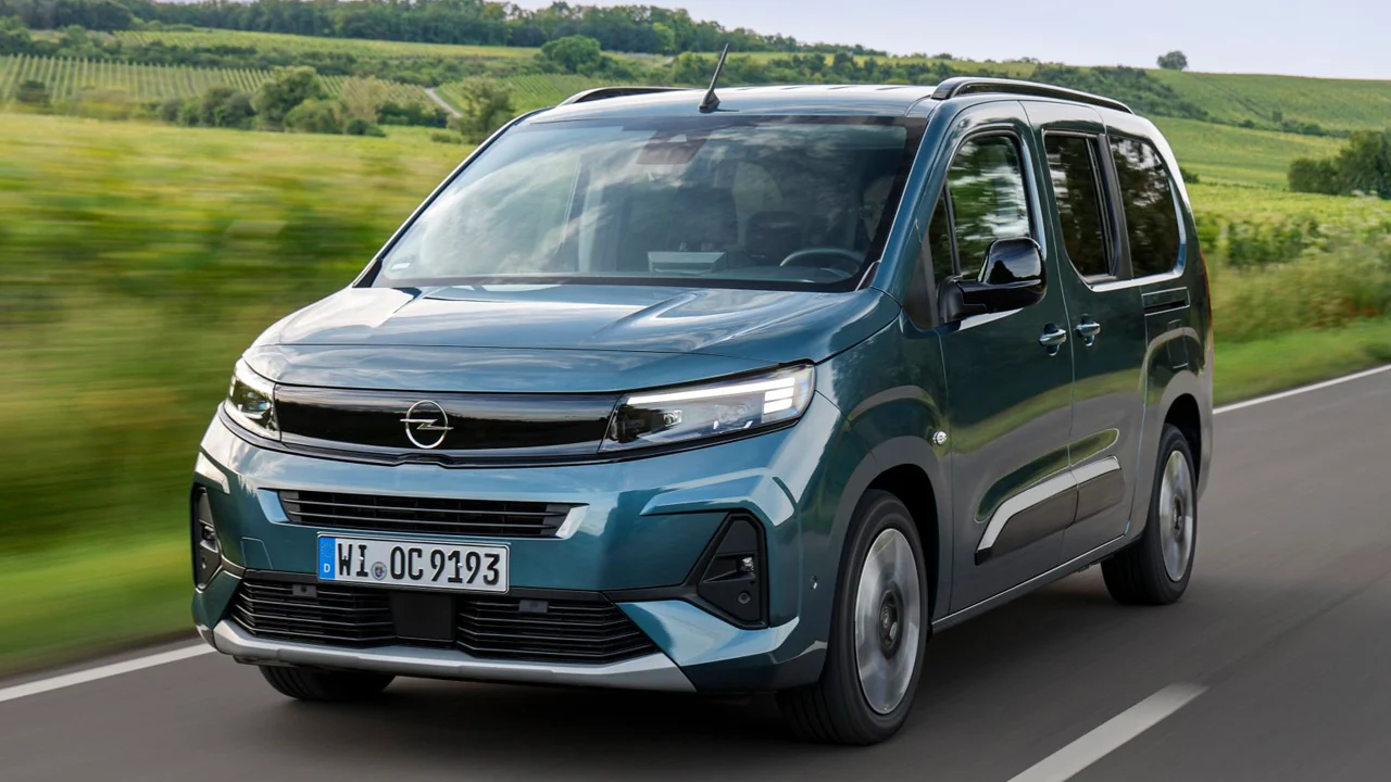 El Opel Combo vuelve a tener versión de gasolina, una alternativa barata a la exitosa Volkswagen Caddy