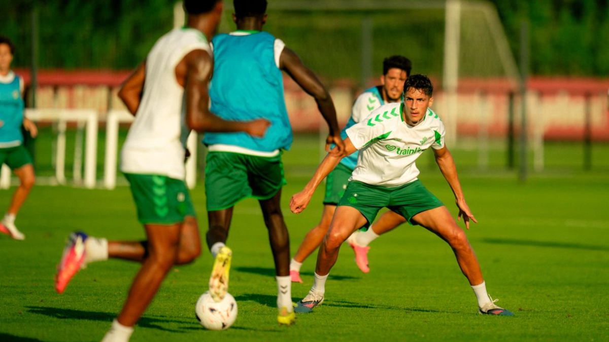 Estrenos e incógnitas en el primer test de pretemporada: Fran García, Facundo Bernal, Deossa, Guilherme...