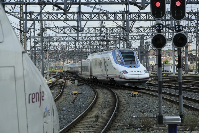 Europa quiere acabar con la particular excepción ibérica del tren español. Y España tiene clara su respuesta: no