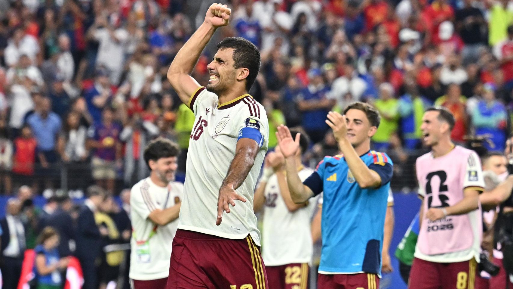 España pone su sueño sobre las botas de Rodri: la brújula y el escudo de la Selección que cambió la duda por autoridad
