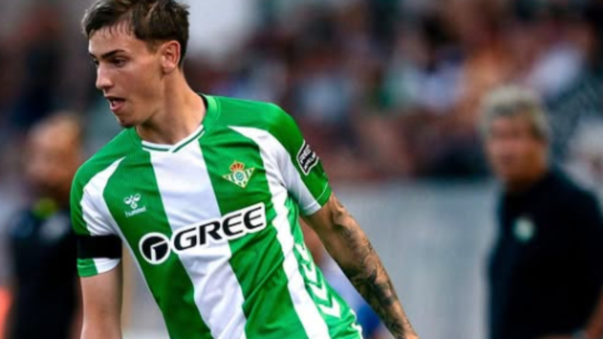 Carlos de Roa, otro fruto de la inagotable cantera del Betis, por el que varios clubes ya se pelean