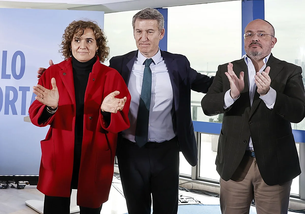 Feijóo modula su discurso en Cataluña con la vista puesta en las generales