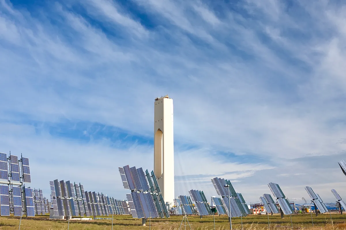 Las renovables tocan techo en España y empiezan a cerrarse instalaciones