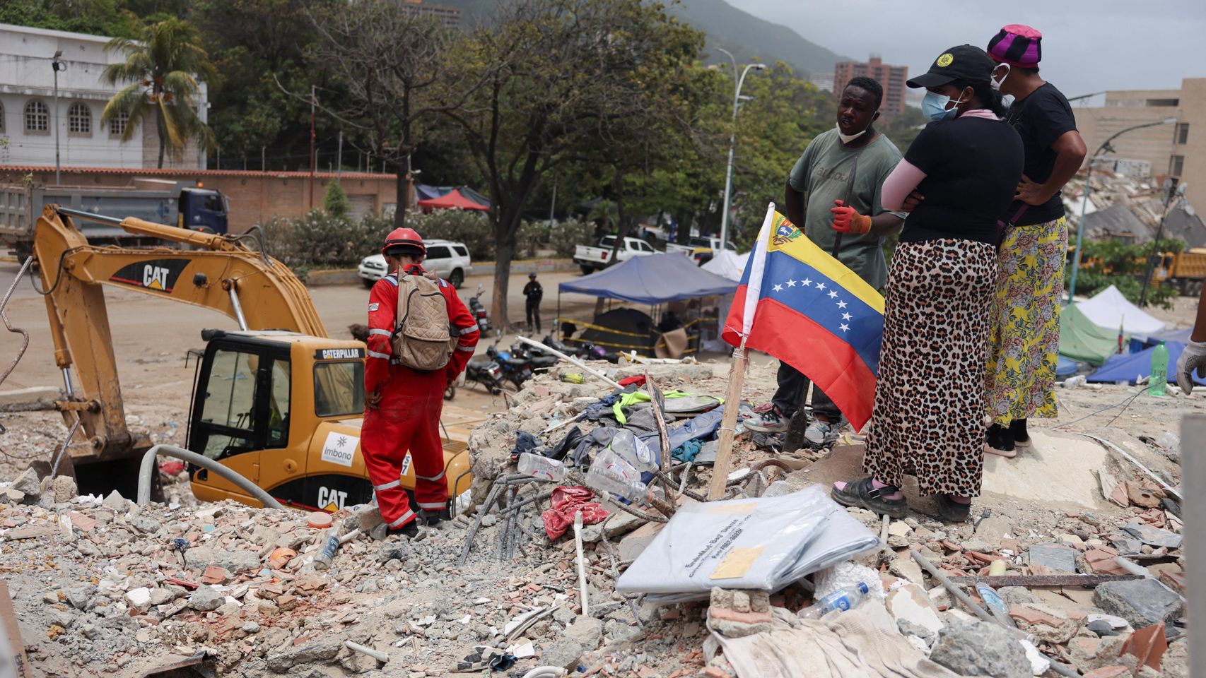 Venezuela comienza el diseño de un plan para restaurar las condiciones ambientales de La Guaira tras los terremotos