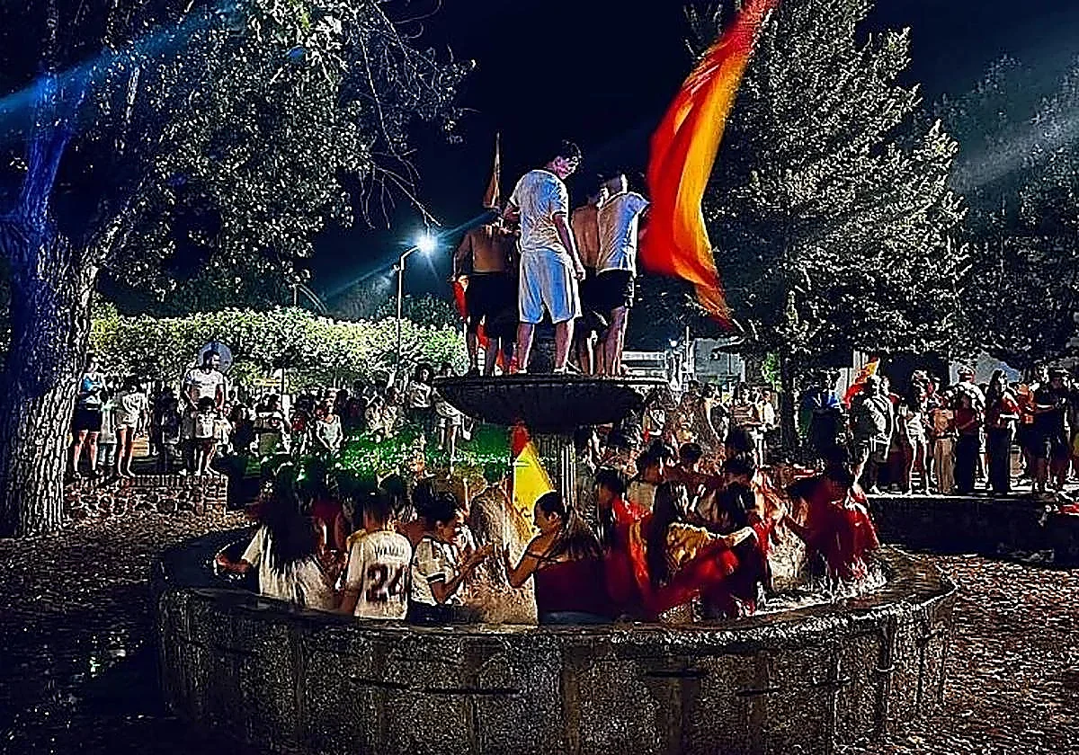 Spain World Cup celebrations end tragically when fountain collapse kills 13-year-old boy