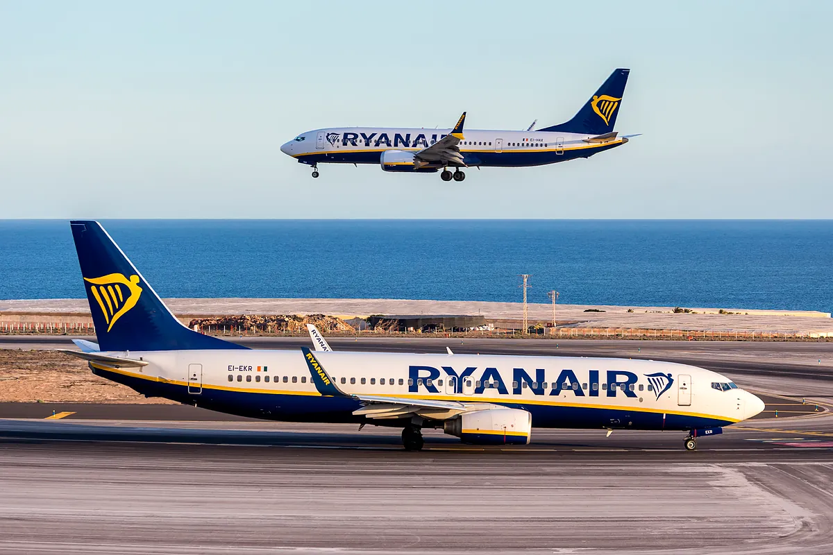 Ryanair hunde un 34% el beneficio tras reducir precios un 6%