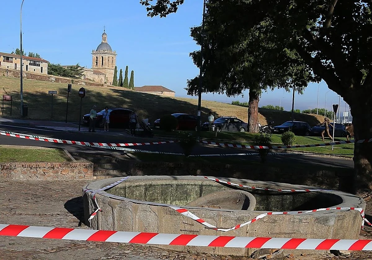 La fuente donde ha muerto un niño en Ciudad Rodrigo colapsó con gente metida dentro y estaba sin vallar ni vaciar
