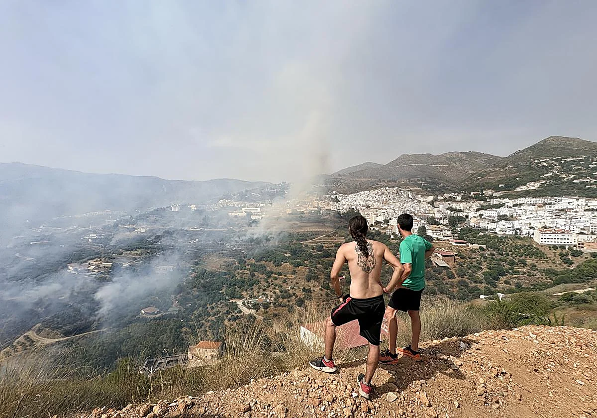 Extinguido el incendio forestal que se declaró el pasado viernes en Árchez