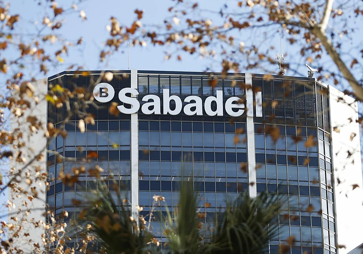 El ex consejero del Sabadell que apoyó la opa del BBVA vende el 1,5% de su participación