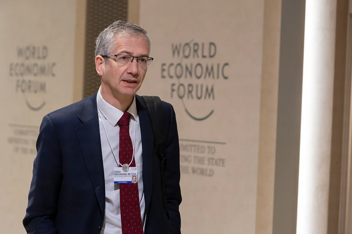 El Gobierno respalda a De Cos como el candidato español a presidir el BCE
