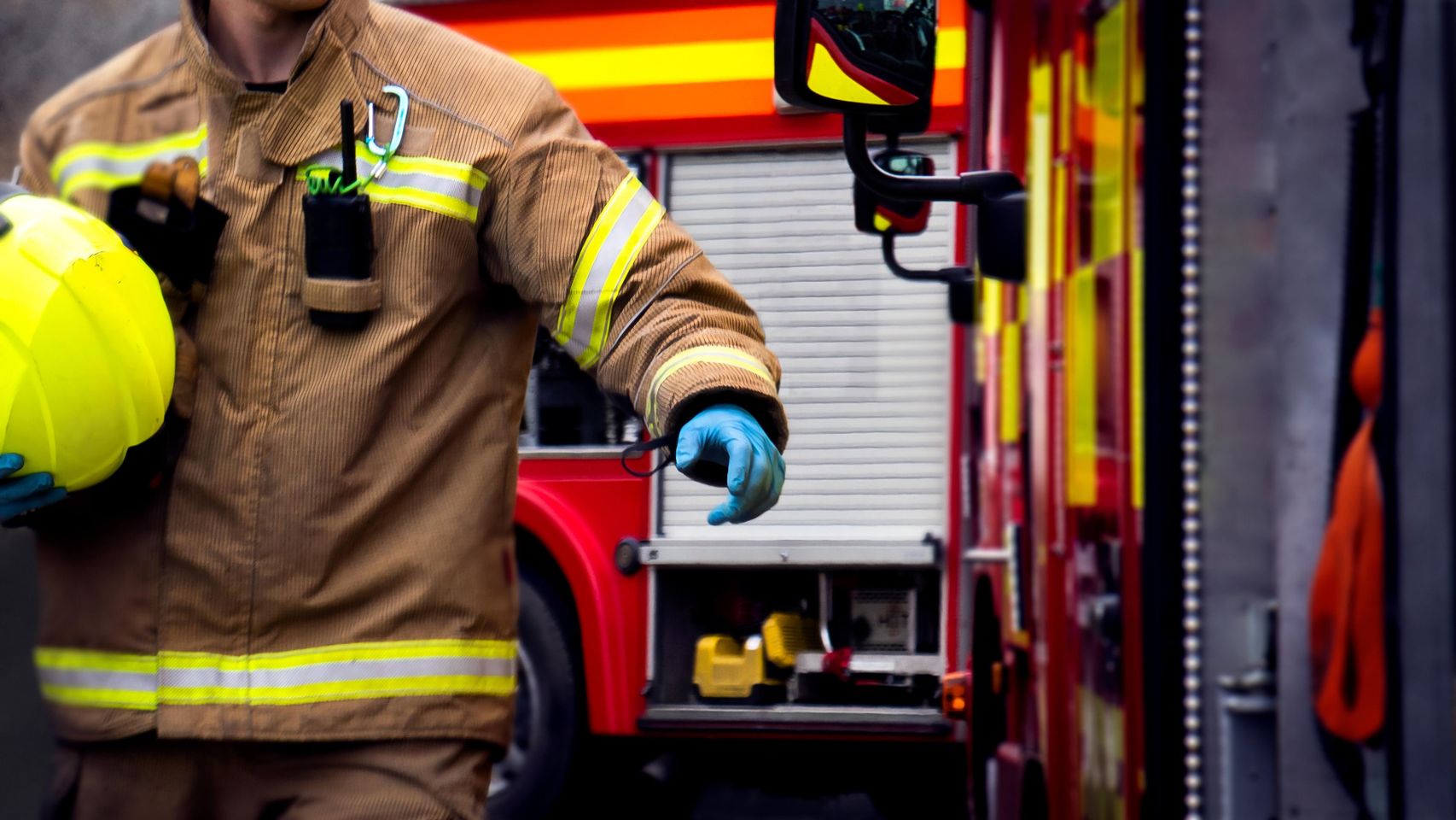 Investigan si fue provocado el incendio en la vivienda del alcalde de Vilanova (Pontevedra)