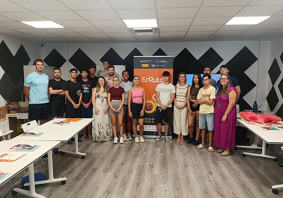 Curso de socorrismo para una decena de jóvenes en Rincón de la Victoria