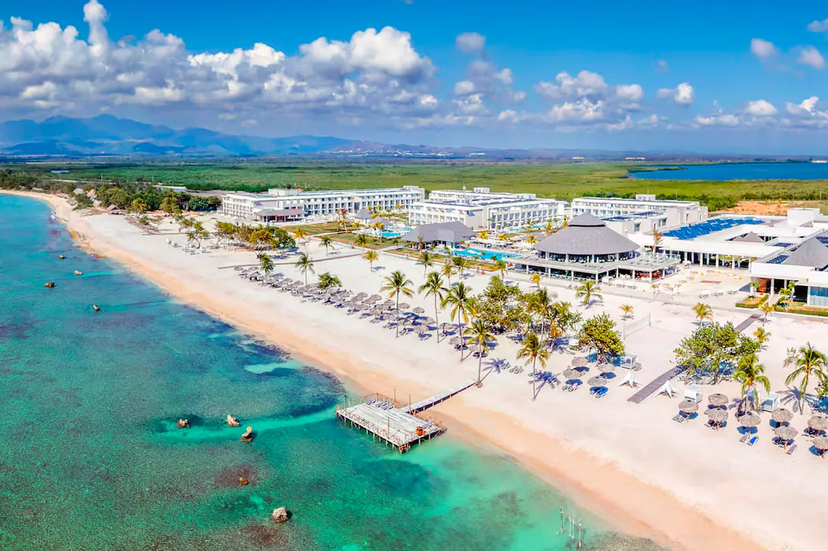 Meliá, Iberostar y Barceló salen de Cuba por las presiones de EEUU