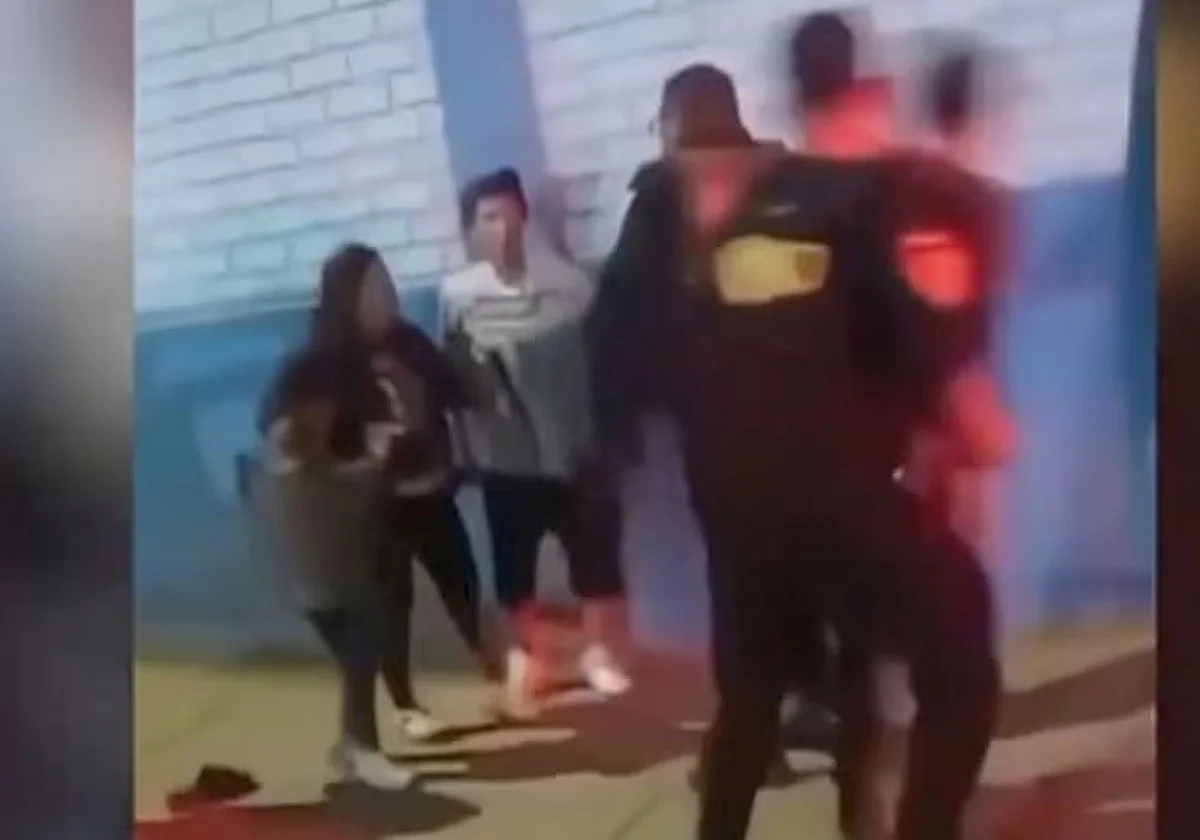 Detienen a un agente por matar de un disparo a un menor en Perú