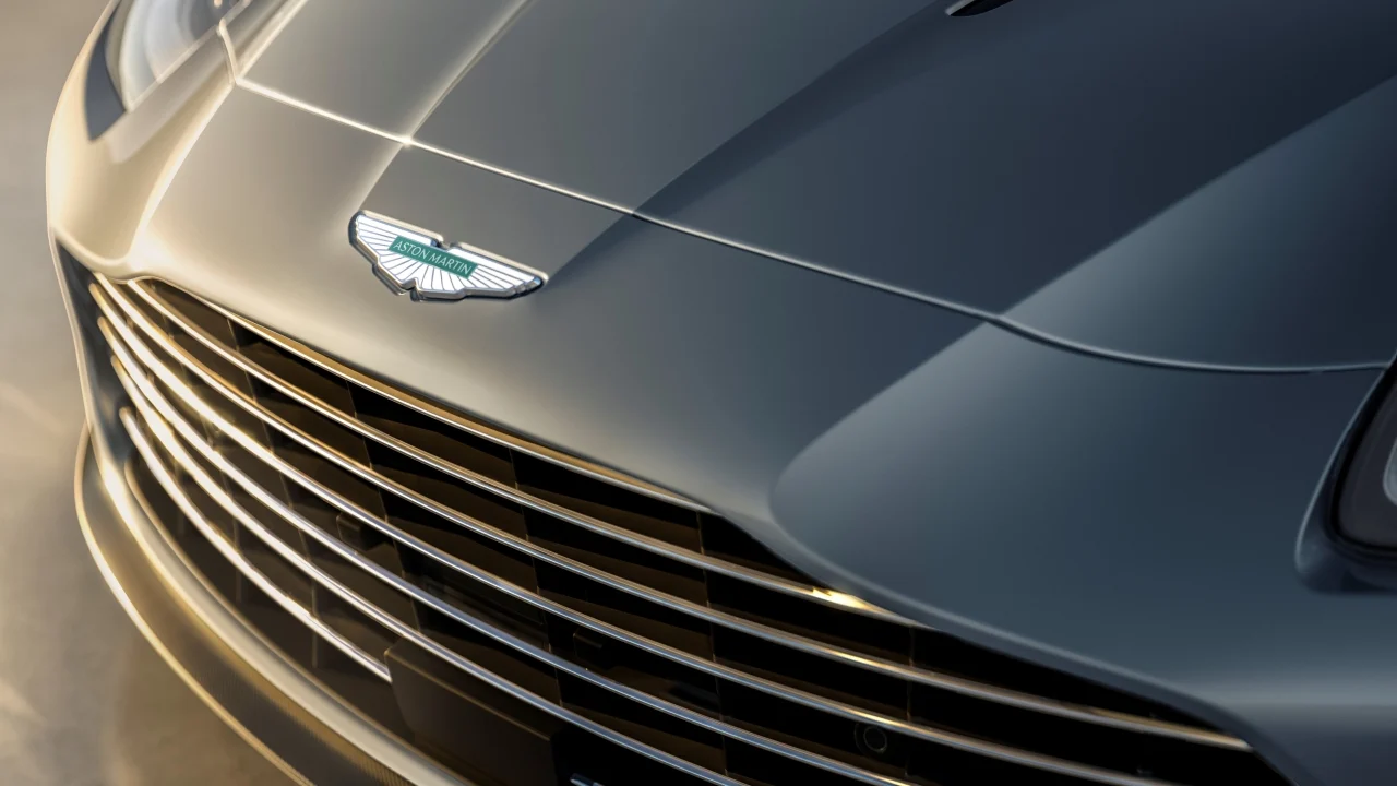 Aston Martin celebra los 25 años del Vanquish con una versión especial muy James Bond