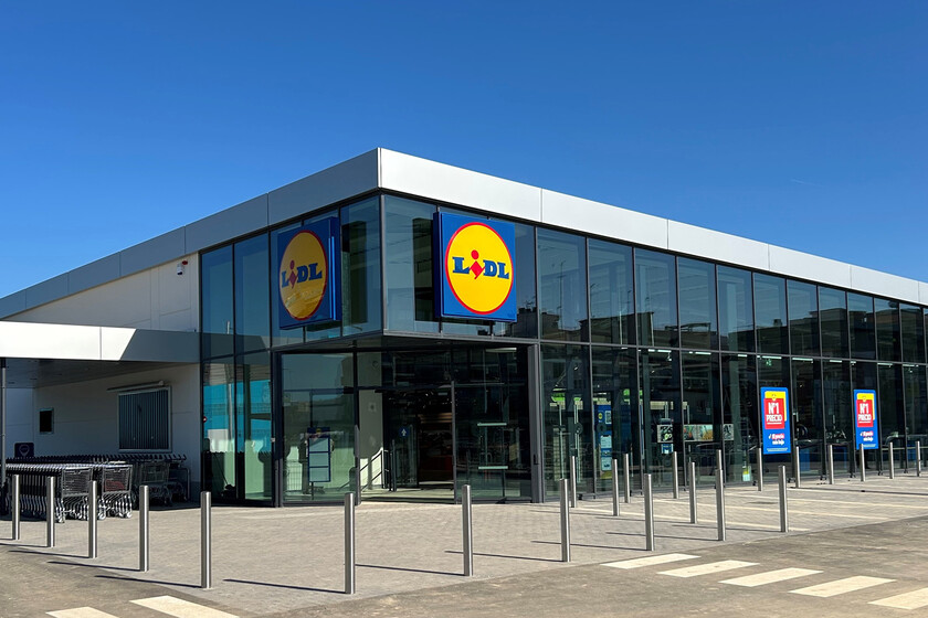 Hoy en Lidl (y a mitad de precio) este robot aspirador con base de autovaciado que apenas necesita mantenimiento