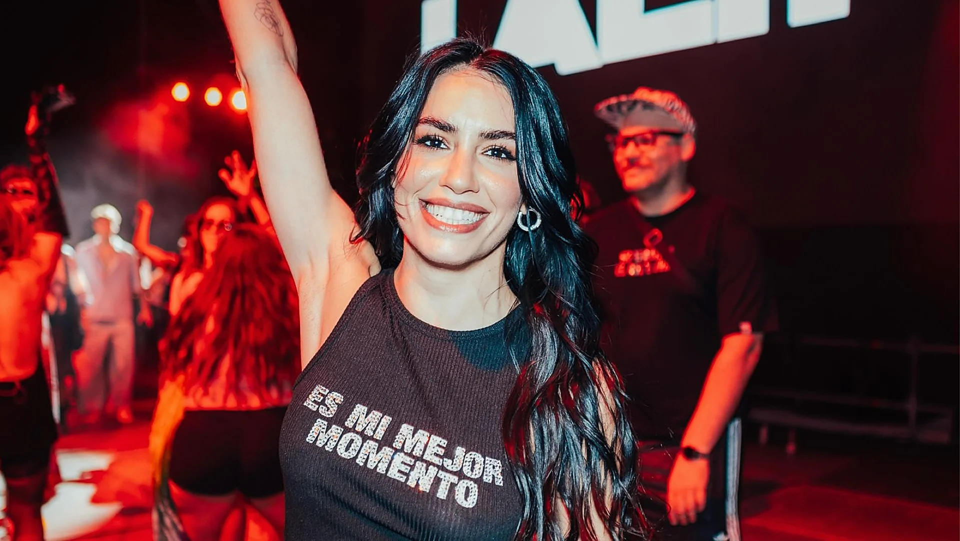 Lali: «Es muy propio de las redes esa pose de ser un 'fachita' con 18 años»