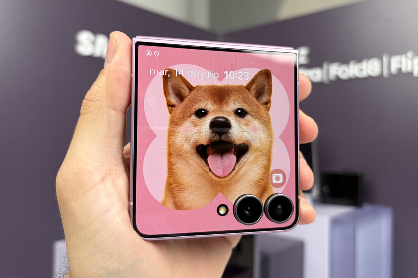 Samsung Galaxy Z Flip8: el plegable para los que quieren un móvil compacto baja de peso y es aún más finito