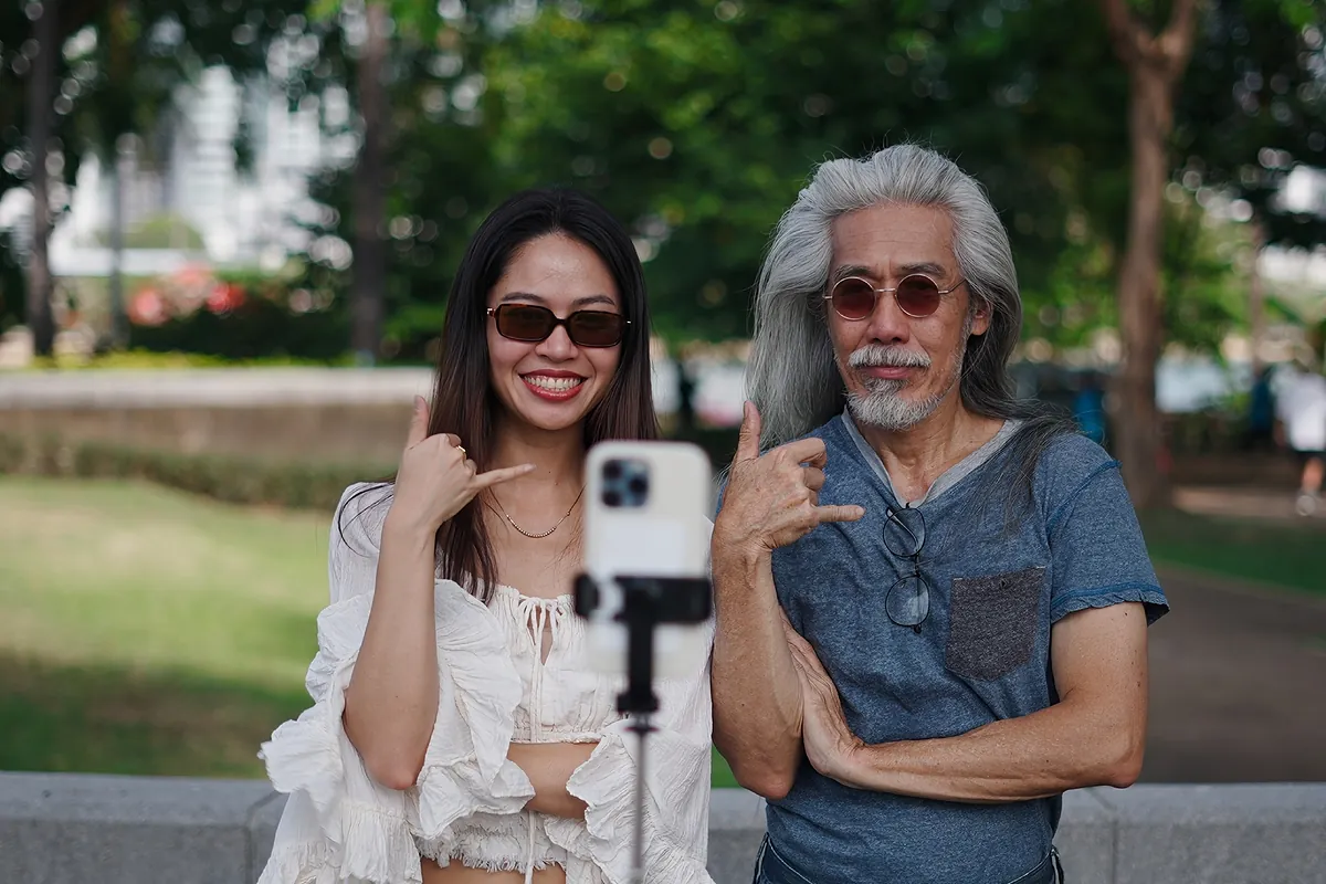 Así conviven y compiten con la IA Zeta, Millennials, X y Boomers