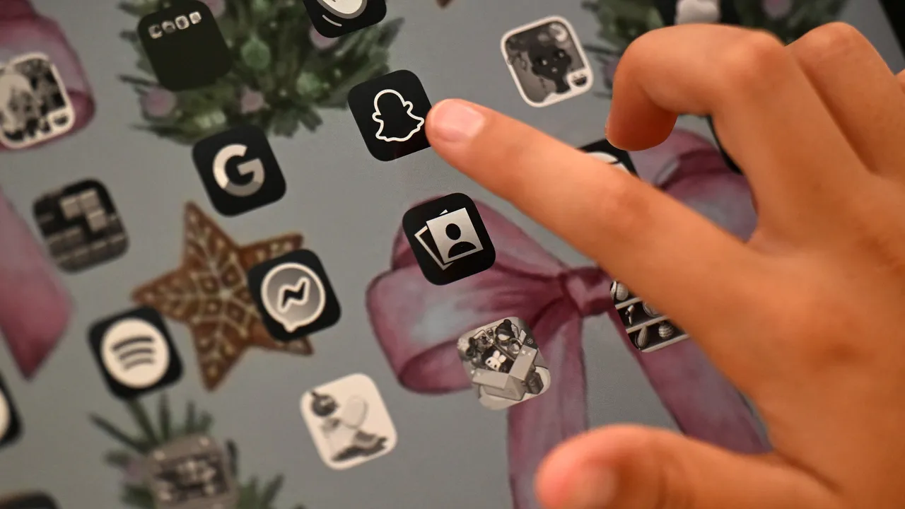 Redes sociales y salud mental: lo que la ciencia sabe sobre su impacto en niñas, niños y adolescentes