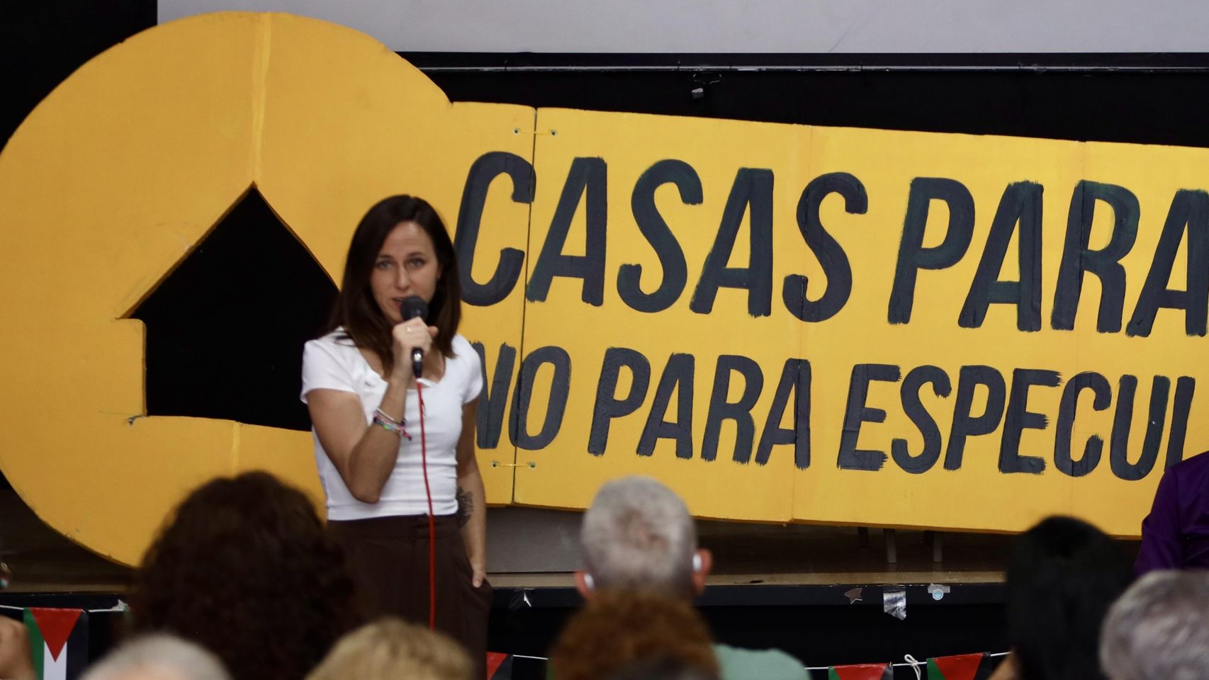 El decreto de PSOE y Sumar que congela alquileres hasta 2028 nace muerto: Junts ya votó en contra y Podemos lo rechaza