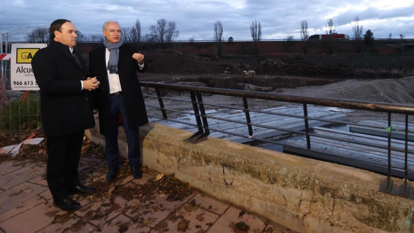 Pérez Llorca pide que Sánchez y Teresa Ribera entreguen a la juez sus mensajes con Mazón del día de la dana "como Feijóo"