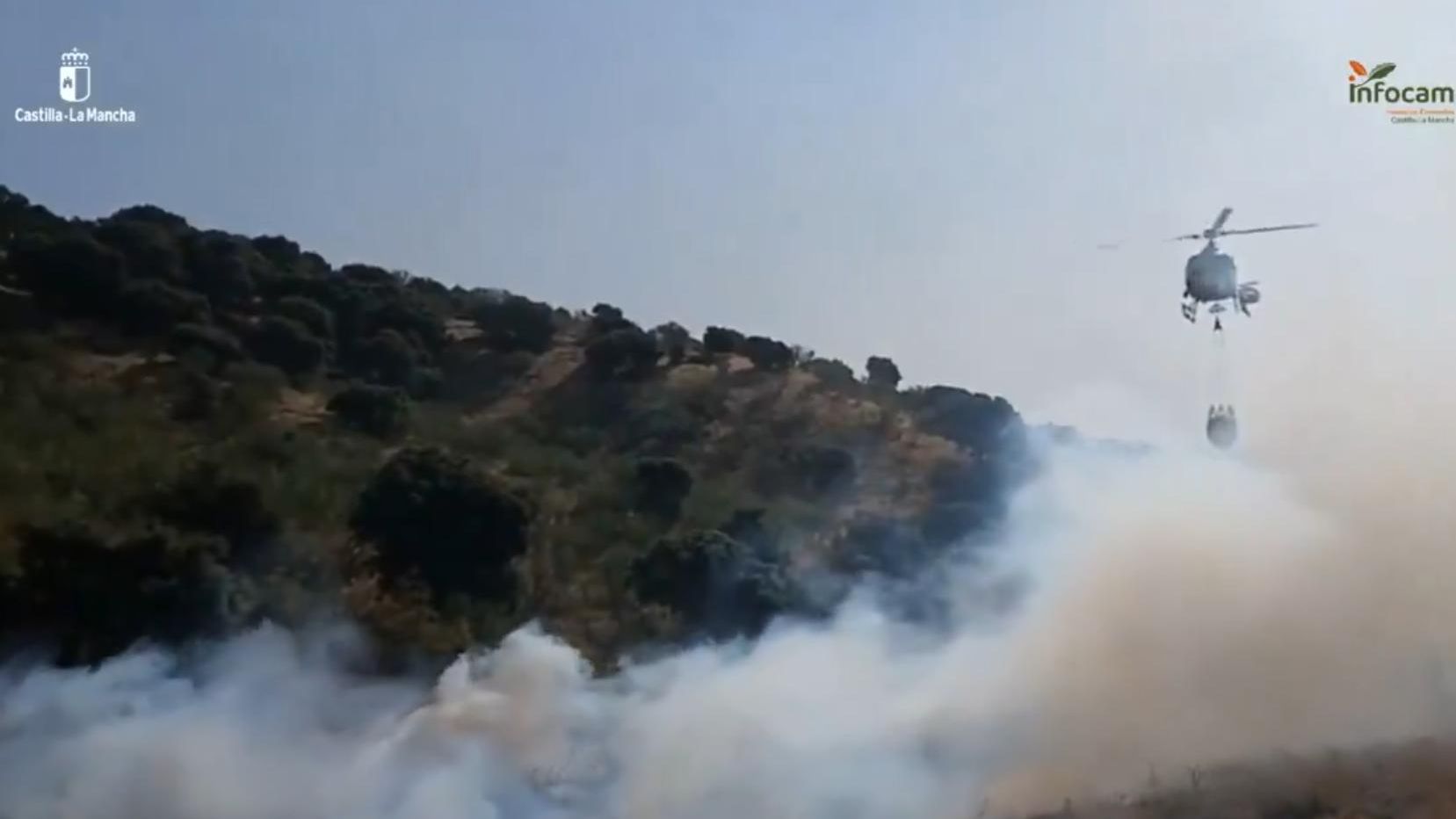 Castilla-La Mancha lucha contra la peor oleada de incendios del siglo XXI: una docena de fuegos activos