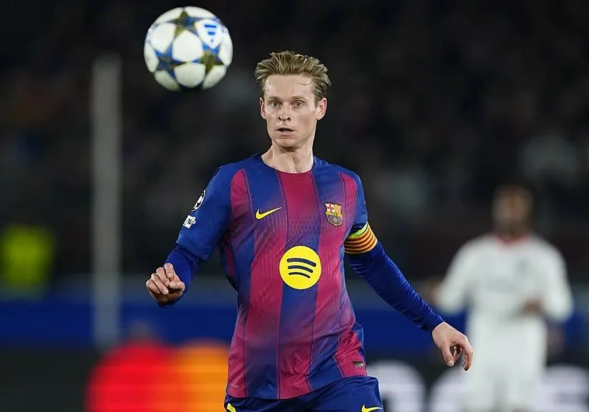 De Jong vuelve a caer: El Barça pierde a su brújula para el inicio de la temporada