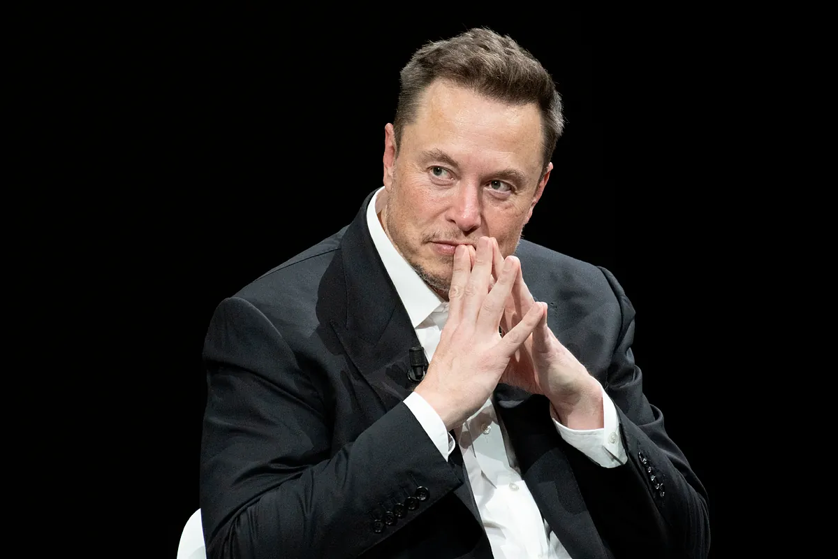 Tesla se hunde en Bolsa por las dudas tras su apuesta por la IA