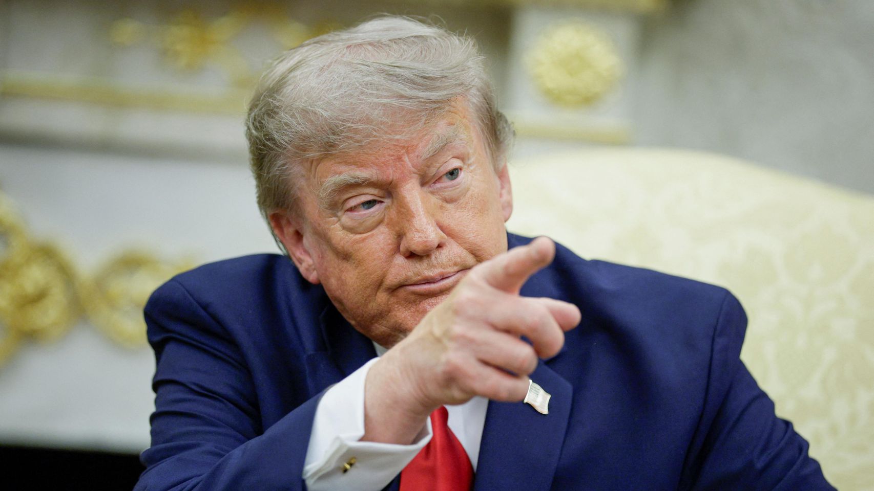 Trump impone aranceles de entre el 10% y el 12,5 % a 60 países, entre ellos a España, por "no combatir el trabajo forzoso"