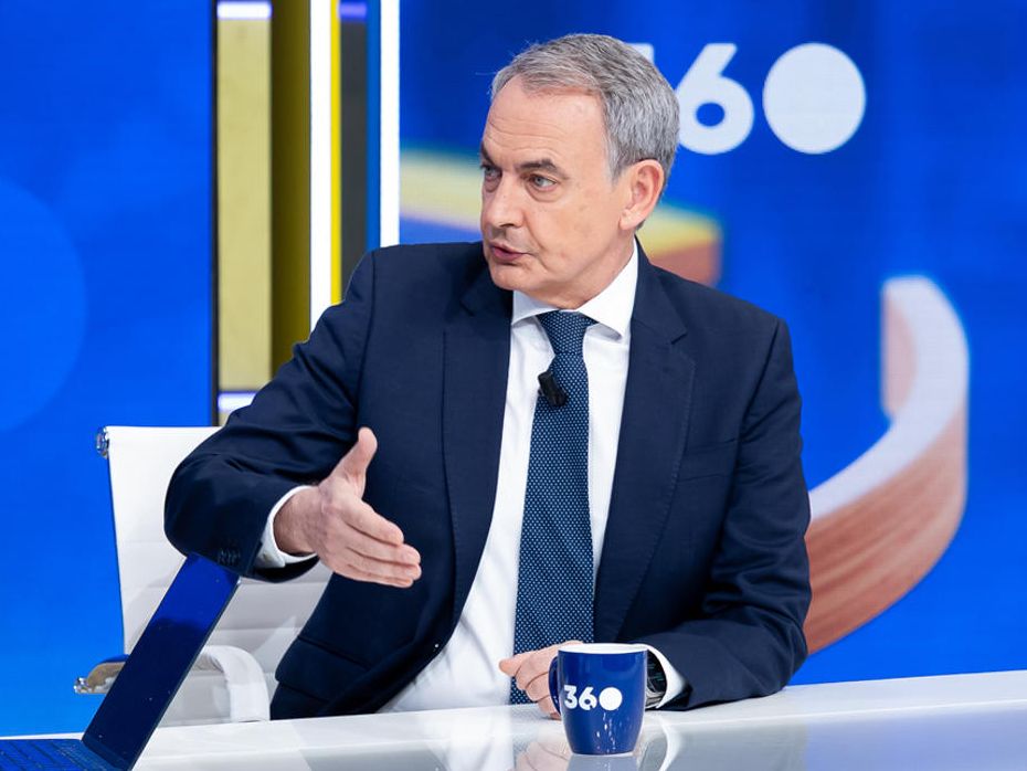Zapatero alega que quienes le vinculan a Plus Ultra lo hacen hoy como 'estrategia de defensa' pero las pruebas contra él están en whatsapps de hace seis años