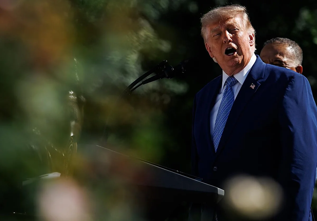 Trump mantiene su muro comercial con nuevos aranceles de entre el 10% y el 12,5% a más de 60 países