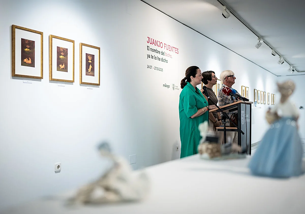 Juanjo Fuentes hace de la ironía una herramienta de resistencia en su exposición en el Archivo Municipal
