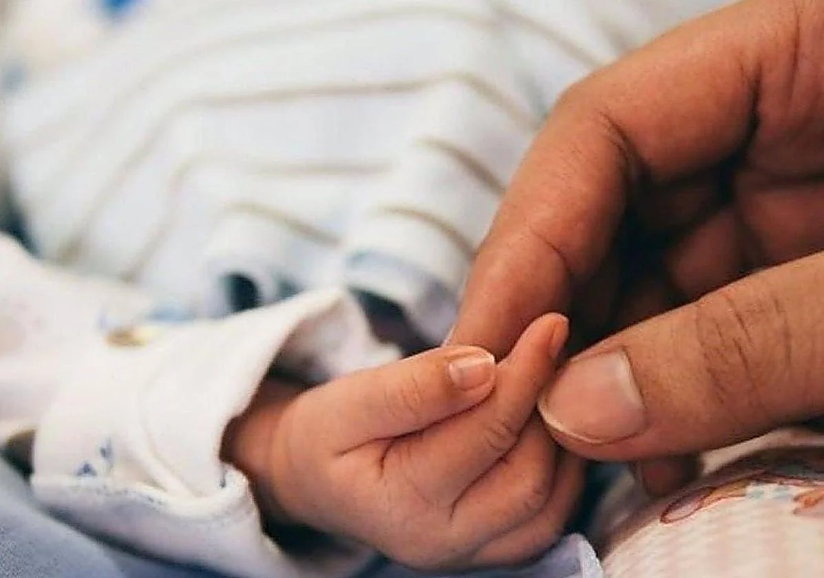 El BOJA publica los municipios de Andalucía que tendrán deducción por nacimiento, adopción o acogimiento